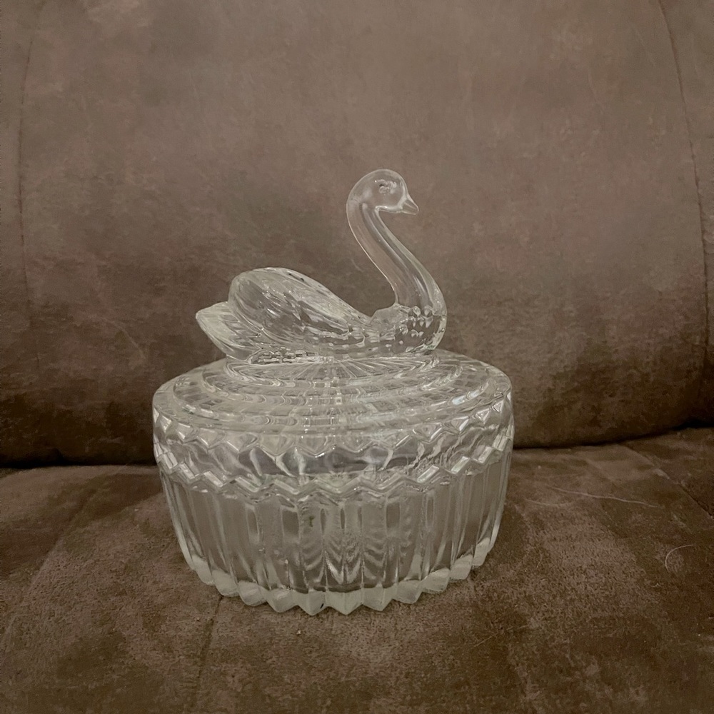 Vintage Jeanette Clear Cut Glass Swan Powder Dish with Lid